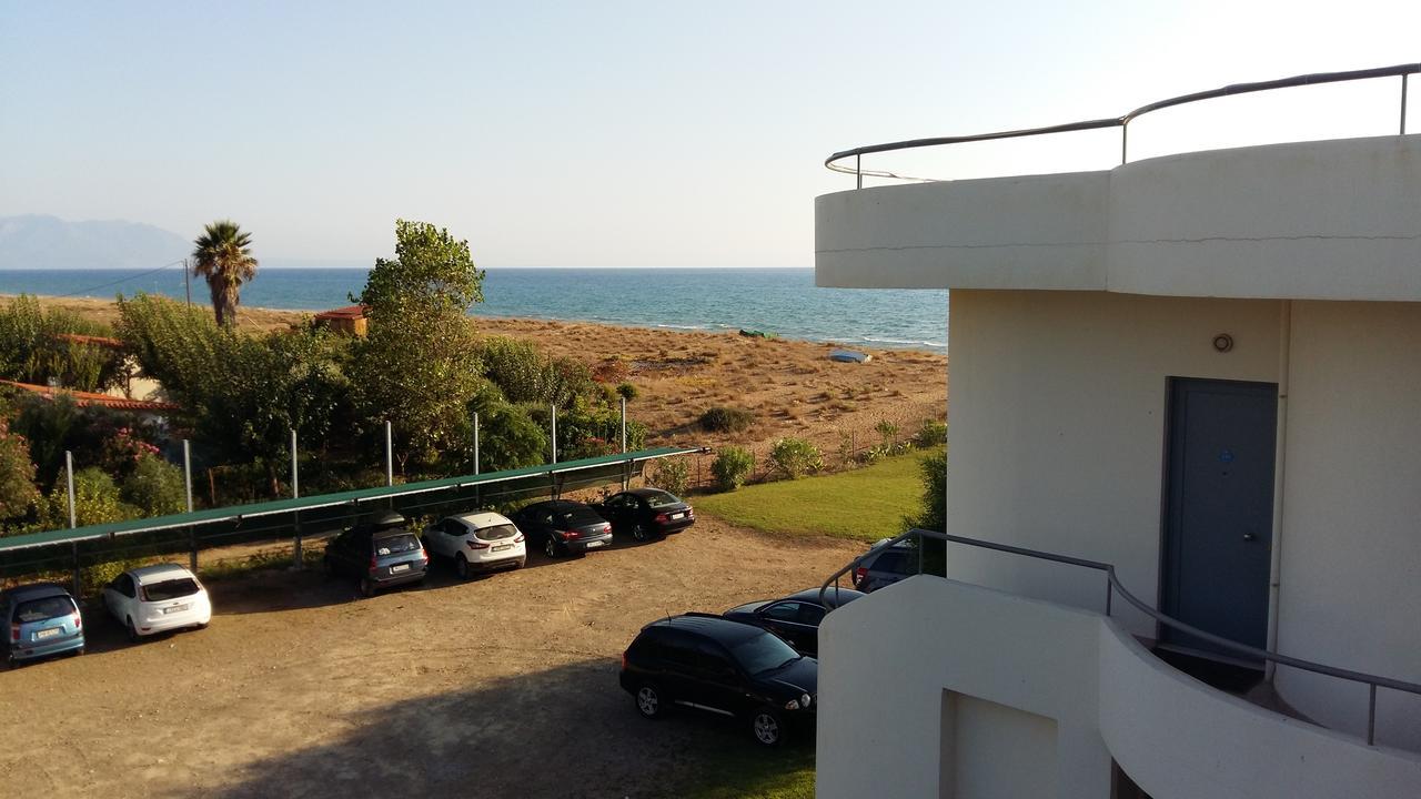 Ostria Hotel Kakovatos Beach 자하로 외부 사진