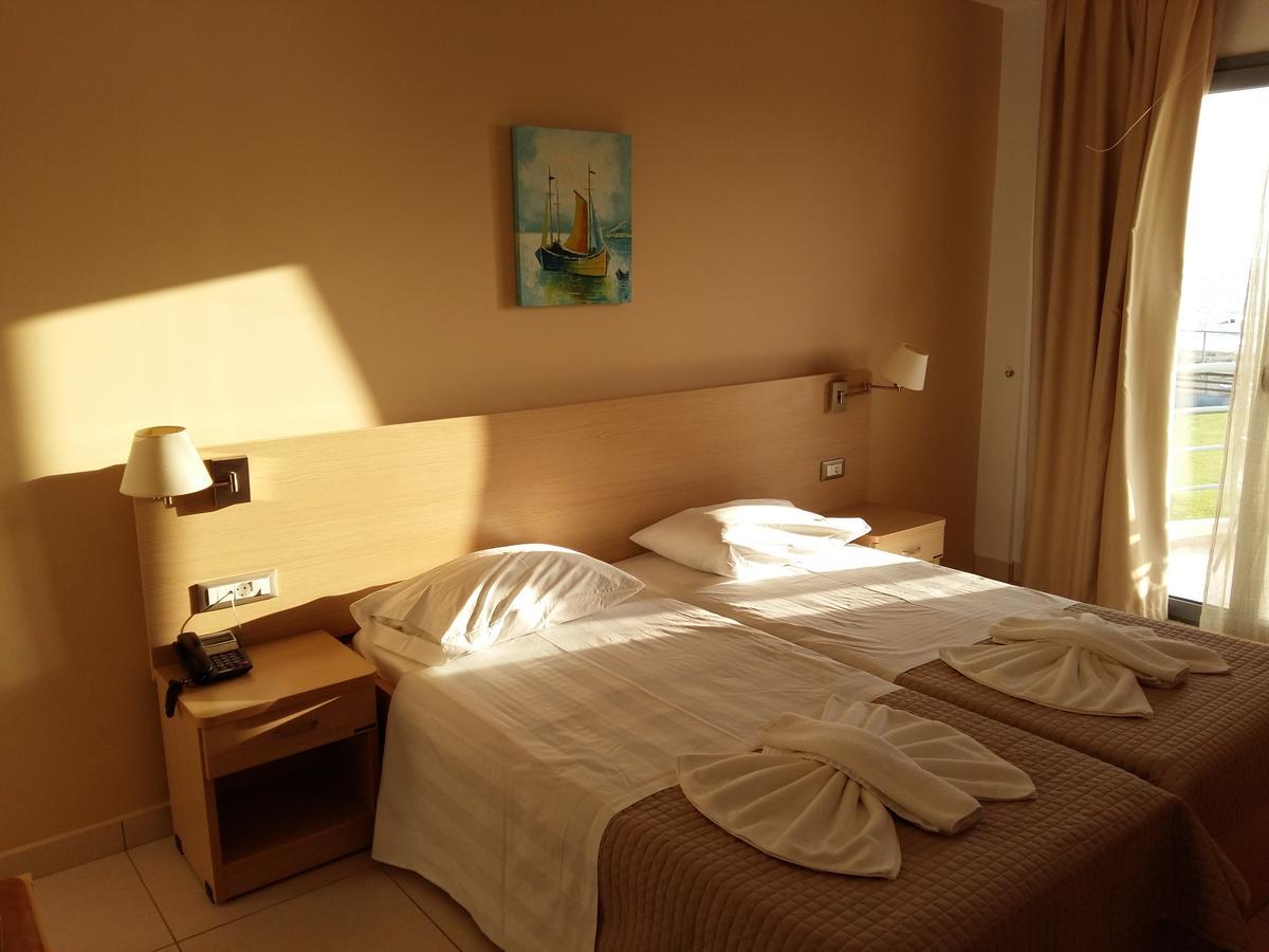 Ostria Hotel Kakovatos Beach 자하로 외부 사진
