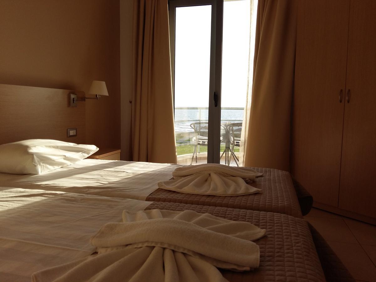 Ostria Hotel Kakovatos Beach 자하로 외부 사진